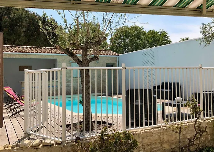 Avec Piscine A Deux Pas Des Pistes Cyclables * Rivedoux-Plage