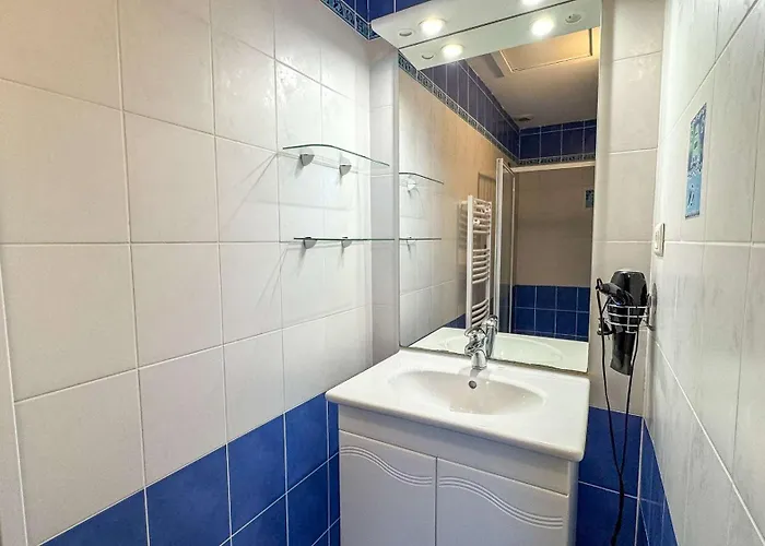 Villa Avec Piscine A Deux Pas Des Pistes Cyclables *