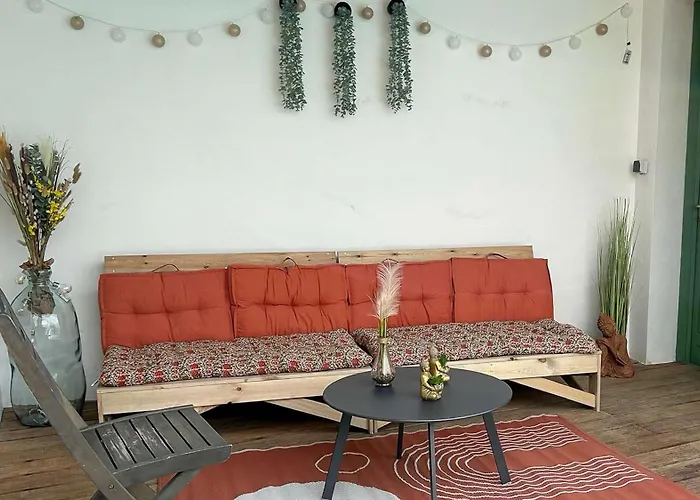 Villa Avec Piscine A Deux Pas Des Pistes Cyclables *